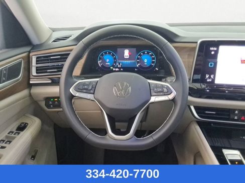 New 2026 Volkswagen Atlas SE image 14