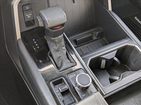 Used 2023 Toyota Tundra Limited image 11