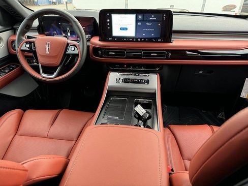 New 2025 Lincoln Aviator Reserve w/ Equipment Group 201A image 15