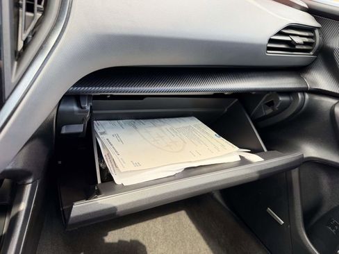 Used 2025 Subaru Crosstrek 2.5i Wilderness w/ Wilderness Package image 33