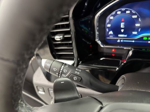 Used 2025 Chevrolet Silverado 1500 RST image 27