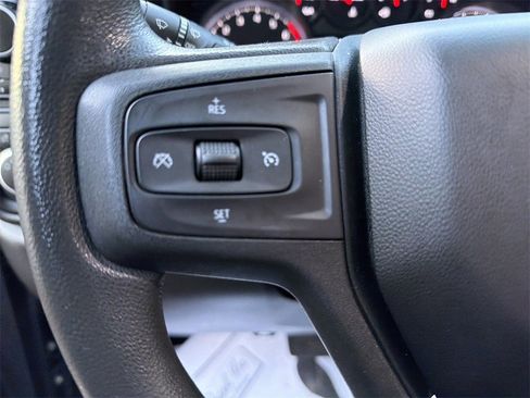 Used 2022 Chevrolet Silverado 1500 Custom image 18