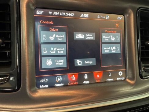 Used 2022 Dodge Challenger R/T w/ Plus Package RWD image 17