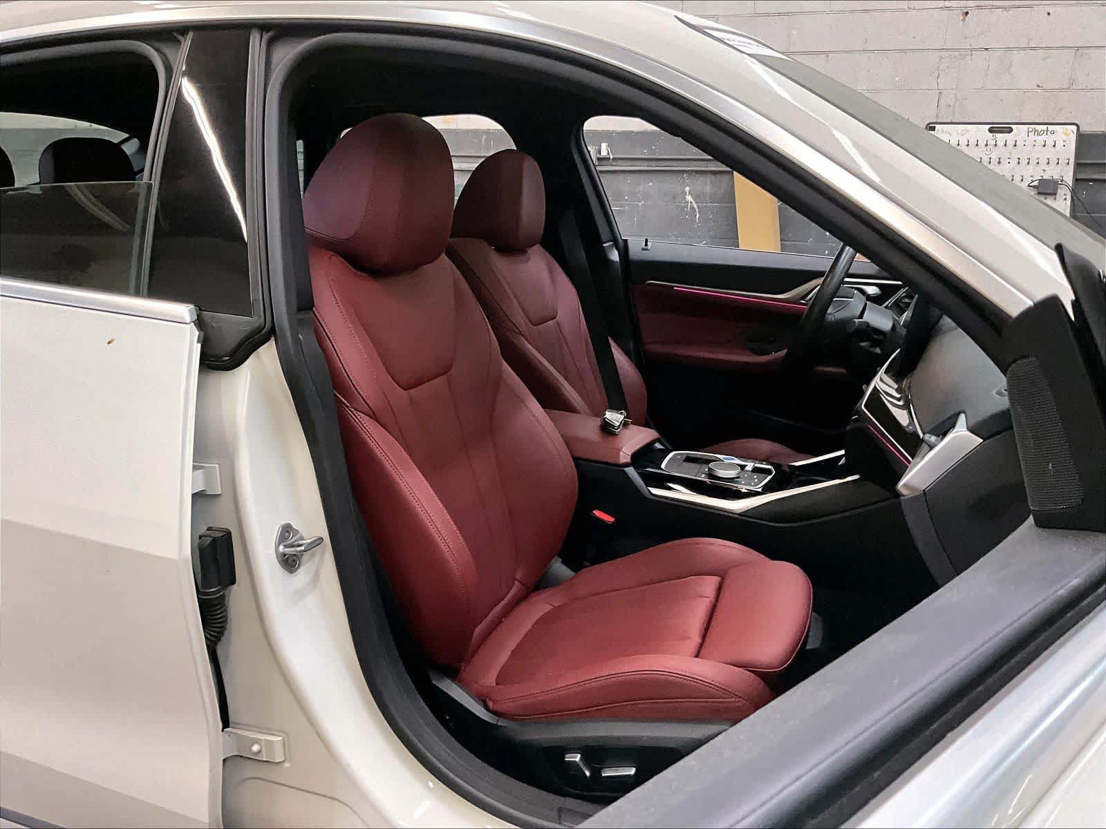 Used 2023 BMW i4 eDrive40 w/ Premium Package RWD image 10