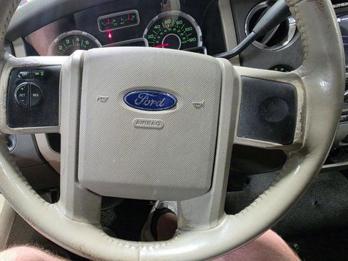 Used 2008 Ford Expedition XLT AWD/4WD image 23