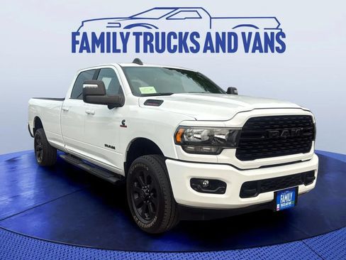 Used 2024 RAM 3500 Big Horn w/ Night Edition AWD/4WD image 7