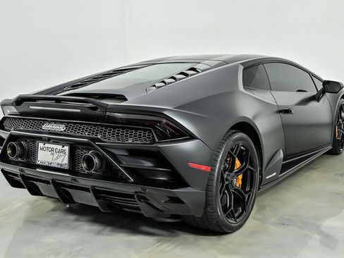 Used 2020 Lamborghini Huracan EVO AWD/4WD image 9