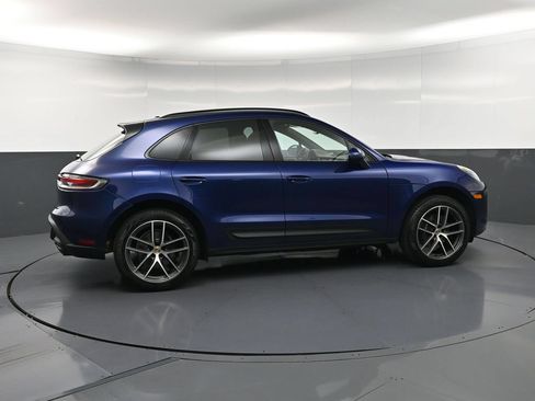 Certified 2026 Porsche Macan AWD/4WD image 10