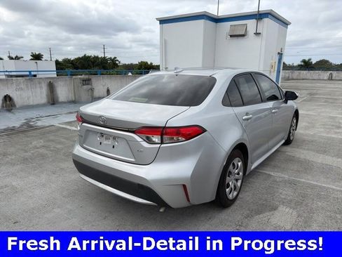 Used 2020 Toyota Corolla LE image 23