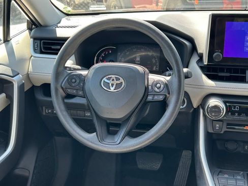 Used 2024 Toyota RAV4 XLE w/ Convenience Package FWD image 38