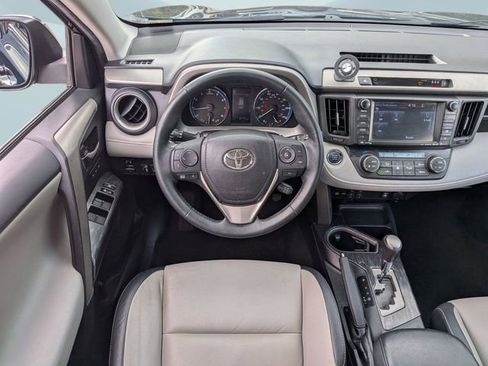 Used 2017 Toyota RAV4 Platinum FWD image 15