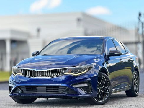 Used 2019 Kia Optima SX FWD image 2