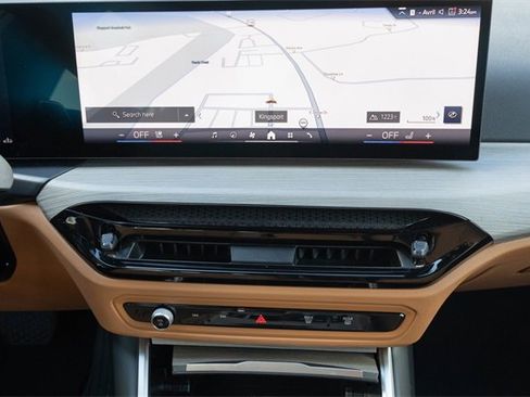 Certified 2025 BMW 330i xDrive Sedan image 25