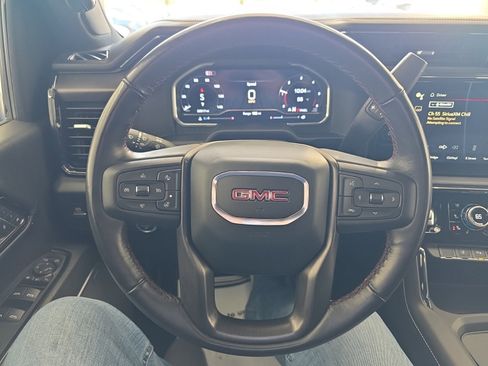 Used 2024 GMC Sierra 2500 AT4X image 50