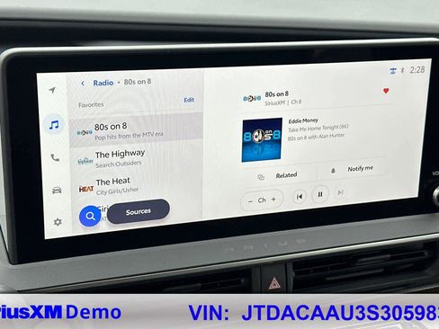 Used 2025 Toyota Prius Limited image 27