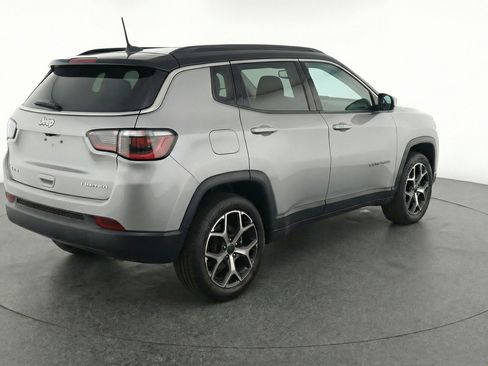 Used 2025 Jeep Compass Limited AWD/4WD image 9