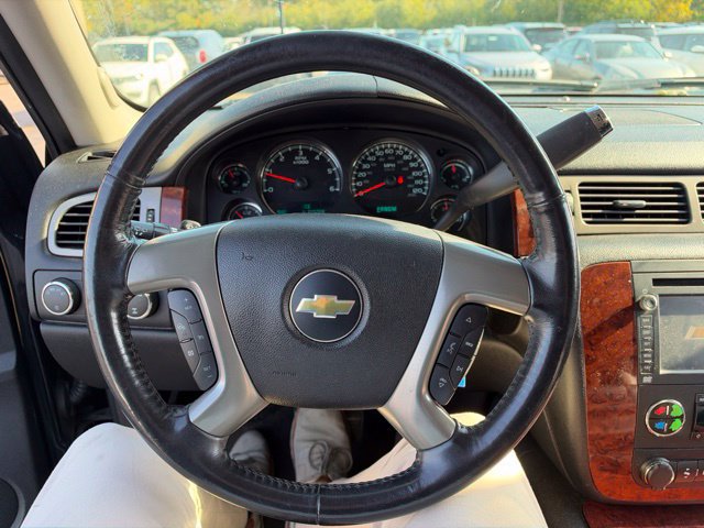 Used 2013 Chevrolet Tahoe LTZ AWD/4WD image 5