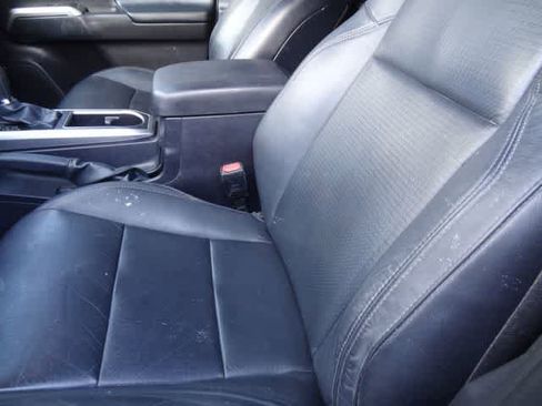 Used 2023 Toyota Tacoma Limited AWD/4WD image 10