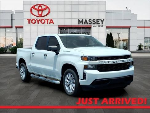 Used 2021 Chevrolet Silverado 1500 Custom AWD/4WD image 1