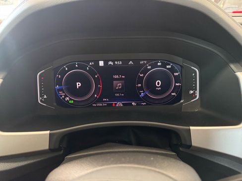 Used 2022 Volkswagen Atlas SEL Premium image 28