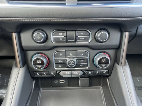 Used 2024 Chevrolet Tahoe High Country AWD/4WD image 20