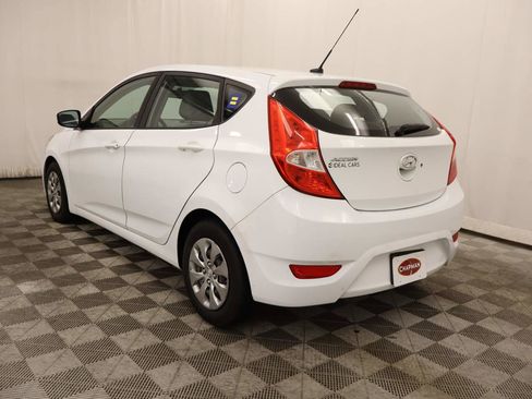 Used 2017 Hyundai Accent SE image 3