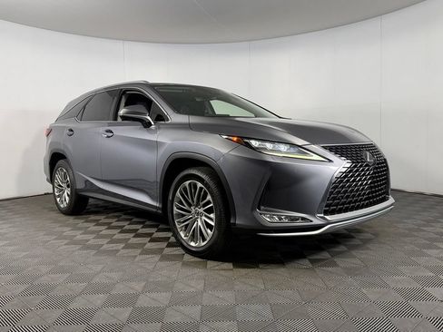 Used 2020 Lexus RX 350L Luxury w/ Accessory Package FWD image 2