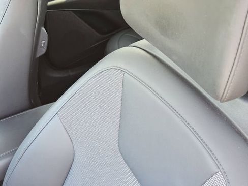 Used 2023 Kia Niro EX w/ EX Cold Weather Package image 25