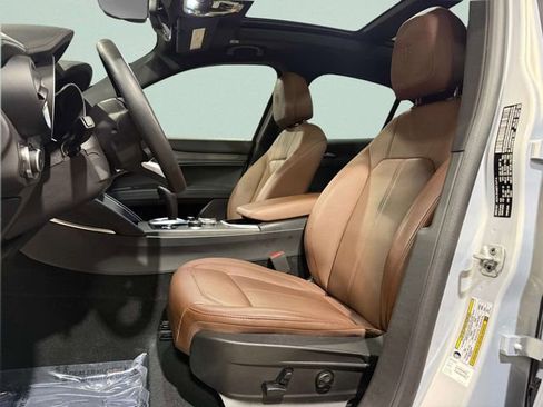 Used 2022 Alfa Romeo Stelvio Ti image 28