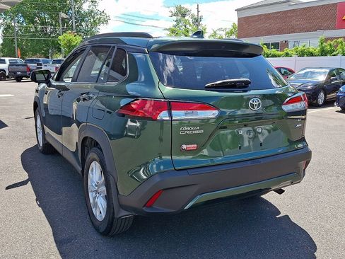 Certified 2023 Toyota Corolla Cross LE AWD/4WD image 4