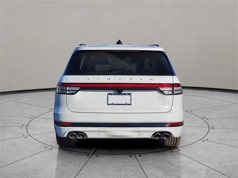 New 2026 Lincoln Aviator Reserve image 11