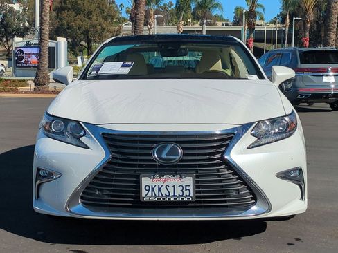 Used 2017 Lexus ES 350 image 2
