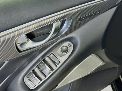 Used 2018 INFINITI Q50 Sport w/ Sensory Package (Sport) AWD/4WD image 18