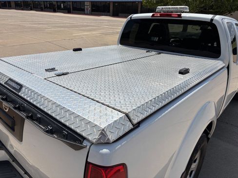 Used 2020 Nissan Frontier S image 4