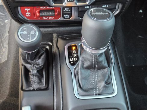 New 2026 Jeep Gladiator Rubicon image 17