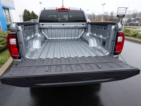 New 2026 GMC Canyon Elevation w/ Convenience Package image 4