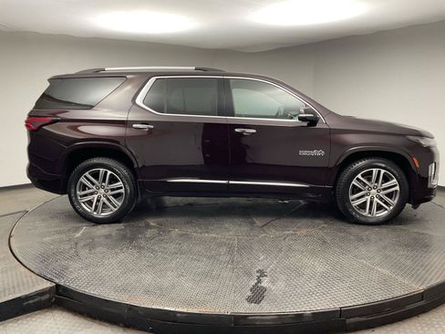 Used 2023 Chevrolet Traverse High Country w/ LPO, Floor Liner Package AWD/4WD image 8