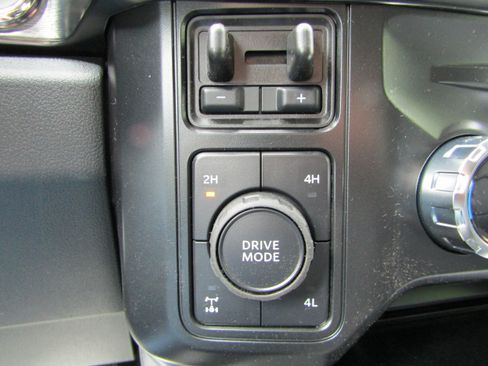 New 2026 Ford F250 Lariat w/ Lariat Premium Package AWD/4WD image 27
