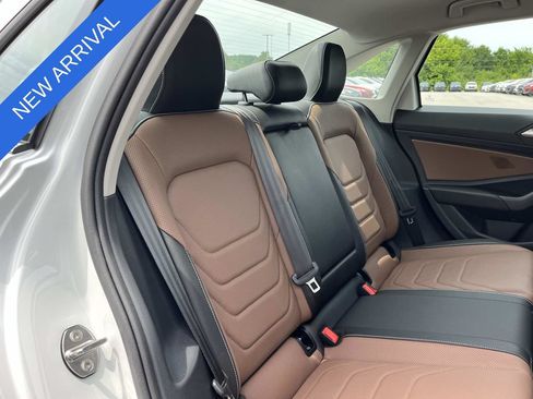 Used 2025 Volkswagen Jetta SEL FWD image 23