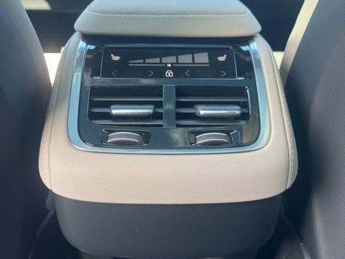 New 2026 Volvo XC90 B6 Plus w/ Protection Package Premier AWD/4WD image 27