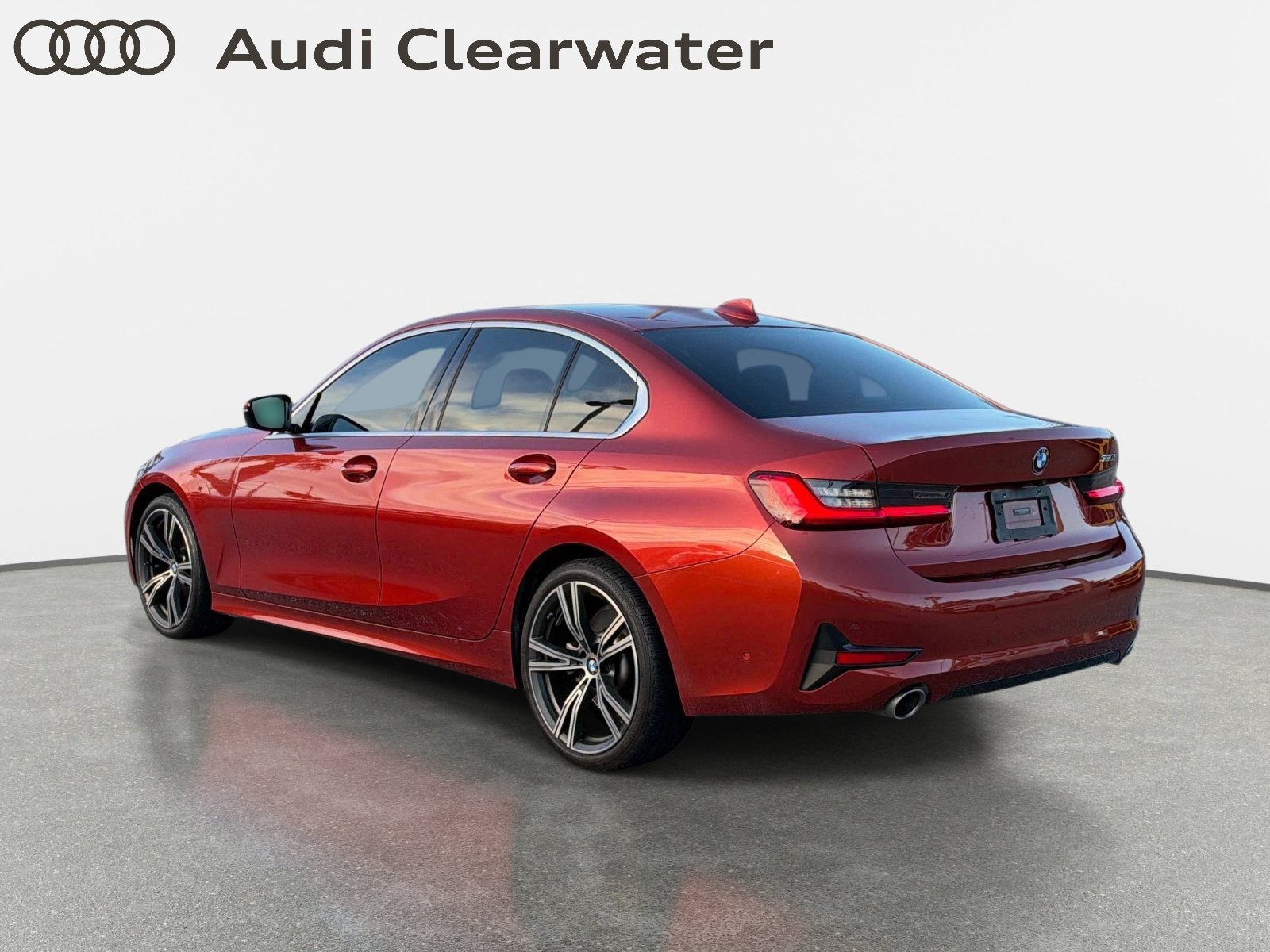 Used 2021 BMW 330i Sedan w/ Premium Package RWD image 2