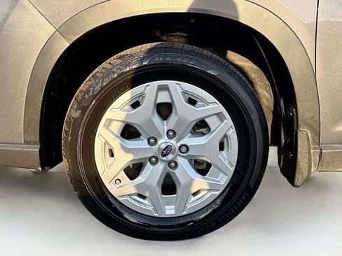 Used 2023 Subaru Forester image 38