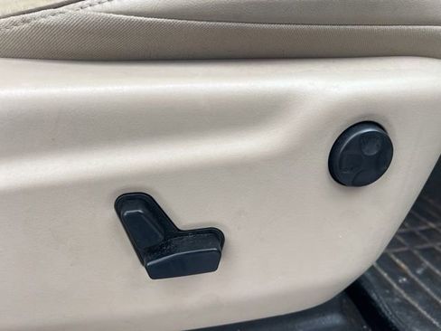 Used 2015 Jeep Grand Cherokee Limited image 35