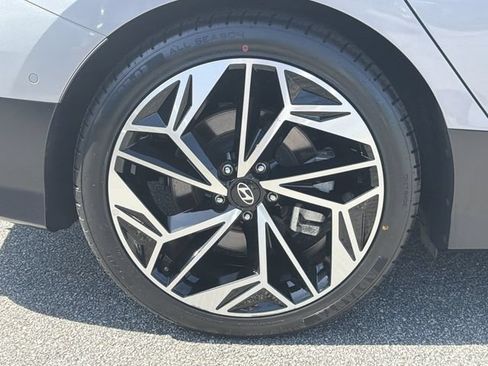 Certified 2024 Hyundai Ioniq 6 Limited AWD/4WD image 20