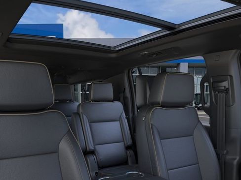 New 2026 Chevrolet Suburban Premier image 24