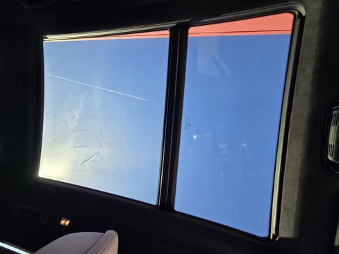 Used 2023 BMW X7 xDrive40i w/ M Sport Package image 25