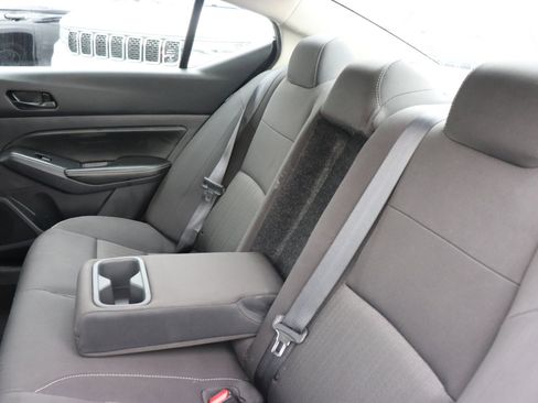 Used 2025 Nissan Altima 2.5 SV image 22