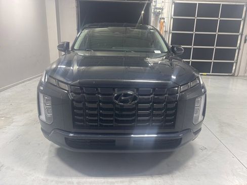 Used 2023 Hyundai Palisade SE image 3