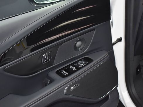 New 2026 Lincoln Nautilus Premier w/ Equipment Group 102A image 9