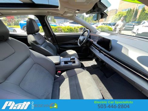 Used 2023 Nissan Ariya AWD image 55